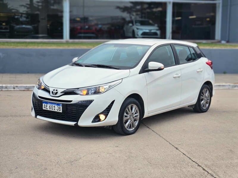 Toyota YARIS XLS 1.5 6MT 5P - 3