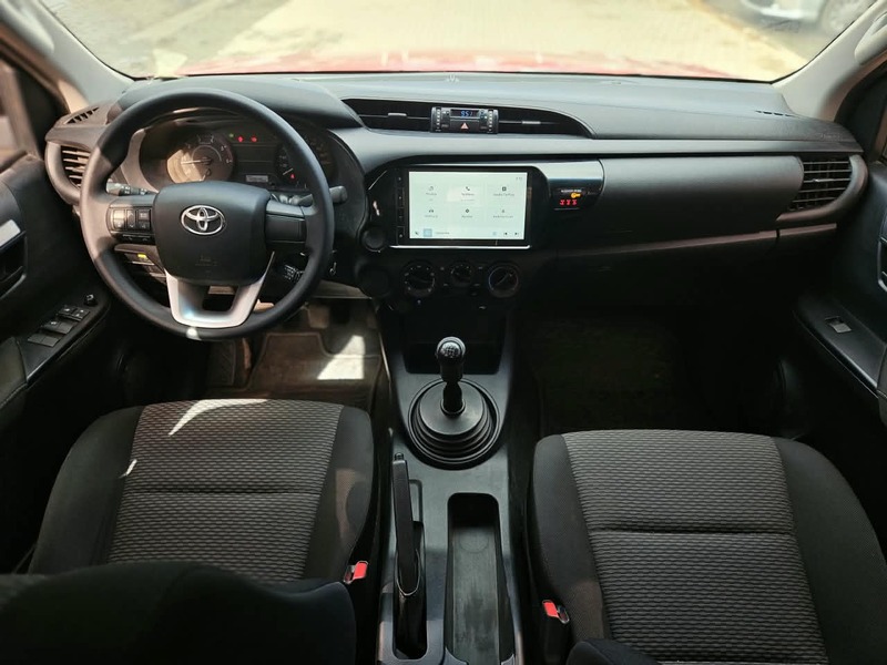Toyota HILUX 4X2 DC DX 2.4 TDI 6 MT - 9