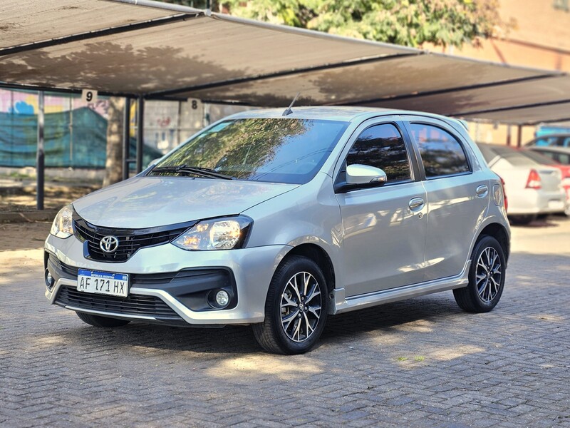 Toyota ETIOS XLS 1.5 6M/T 5P - 3