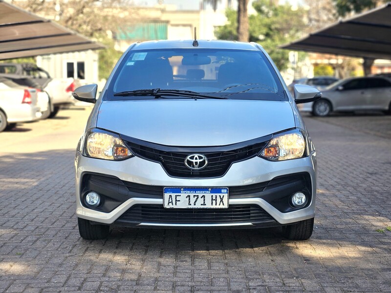 Toyota ETIOS XLS 1.5 6M/T 5P - 2