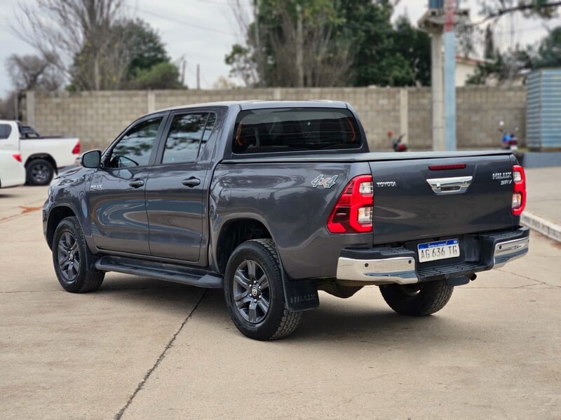 Toyota HILUX 4X4 DC SRV 2.8 TDI 6 AT - 5
