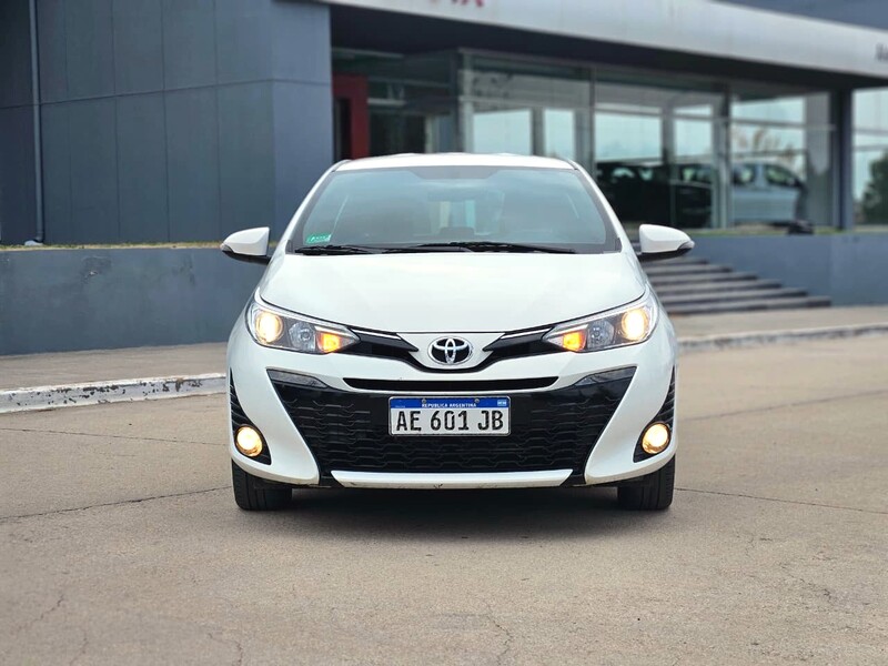 Toyota YARIS XLS 1.5 6MT 5P - 2