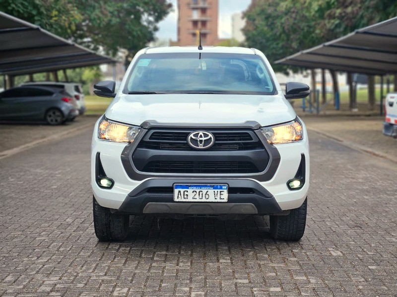 Toyota HILUX 4X2 DC SR 2.4 TDI 6 AT - 2