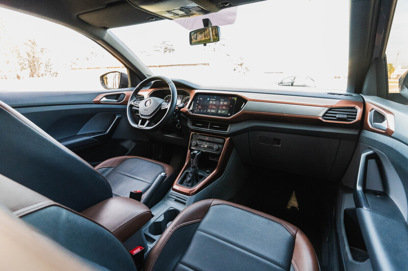 Volkswagen T-Cross Comfortline 200 TSI AT - 9