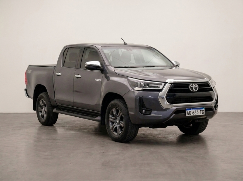 Toyota HILUX 4X4 DC SRV 2.8 TDI 6 AT