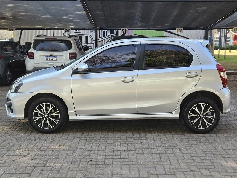 Toyota ETIOS XLS 1.5 6M/T 5P - 4