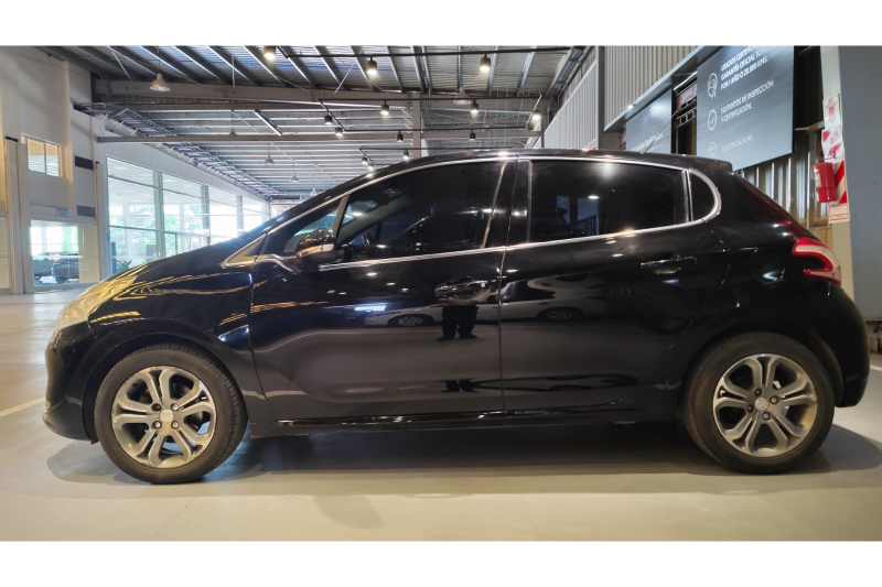 Peugeot 208 1.6 FELINE MT - 4